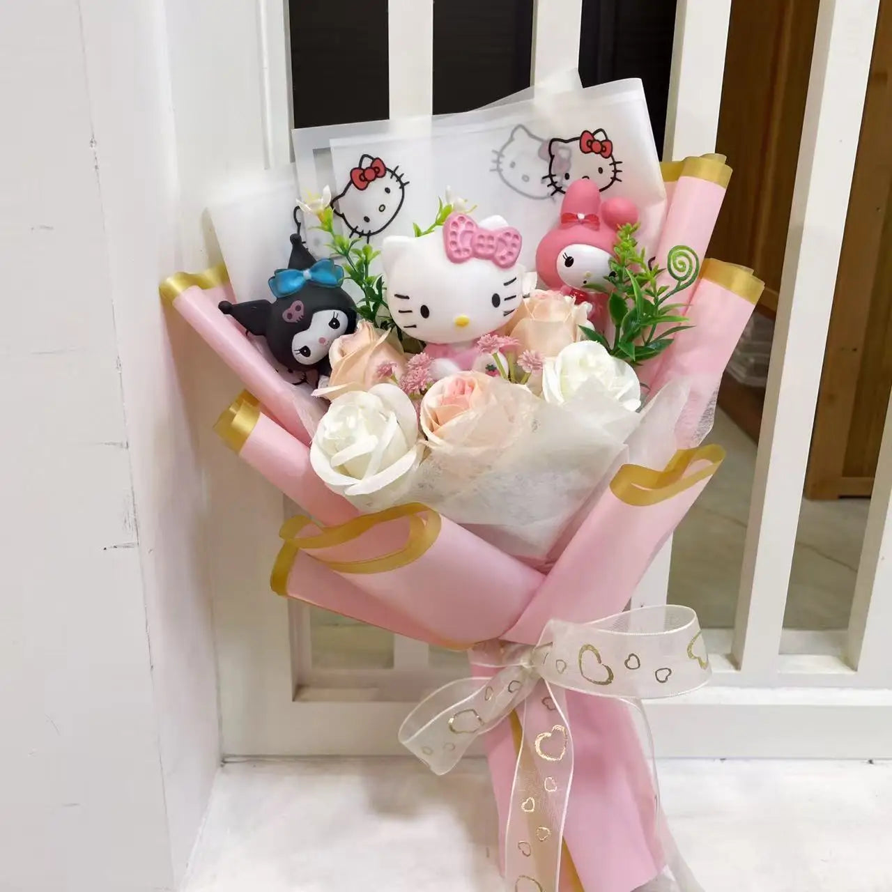 Kawaii Hello Kitty Cat Dolls with Artificial Flowers Creative Bouquet Christmas Valentine Birthday Graduation Gifts