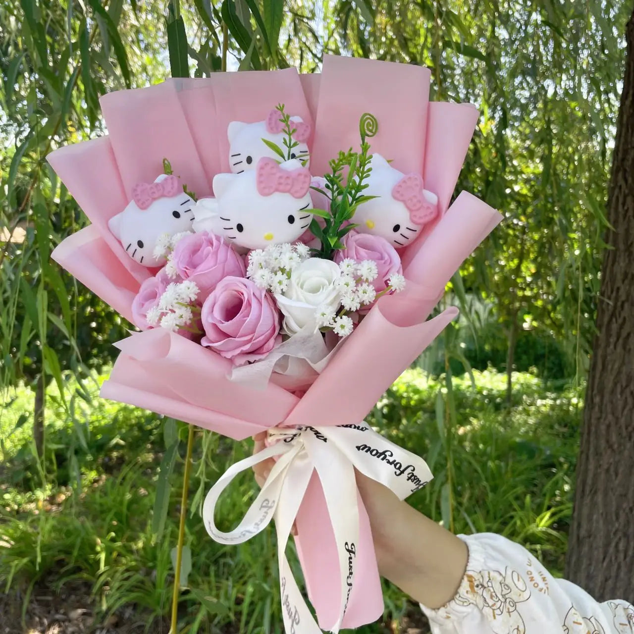 Kawaii Hello Kitty Cat Dolls with Artificial Flowers Creative Bouquet Christmas Valentine Birthday Graduation Gifts